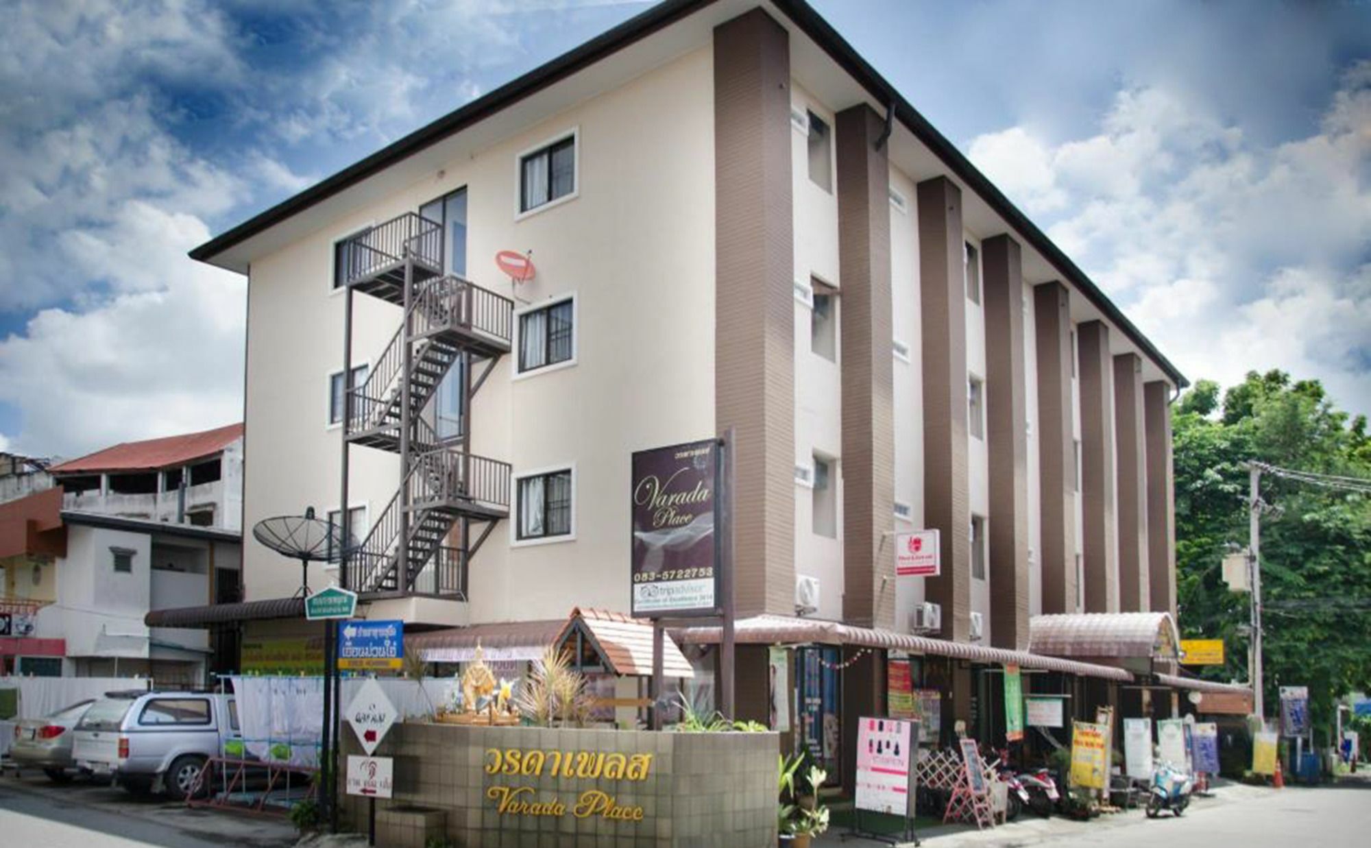 Varada Place Chiang Mai Bagian luar foto